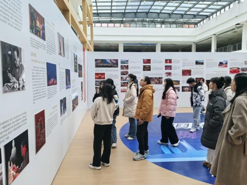 光影傳情 2025年閩臺(tái)信俗非遺文化交流圖片展在平潭啟幕
